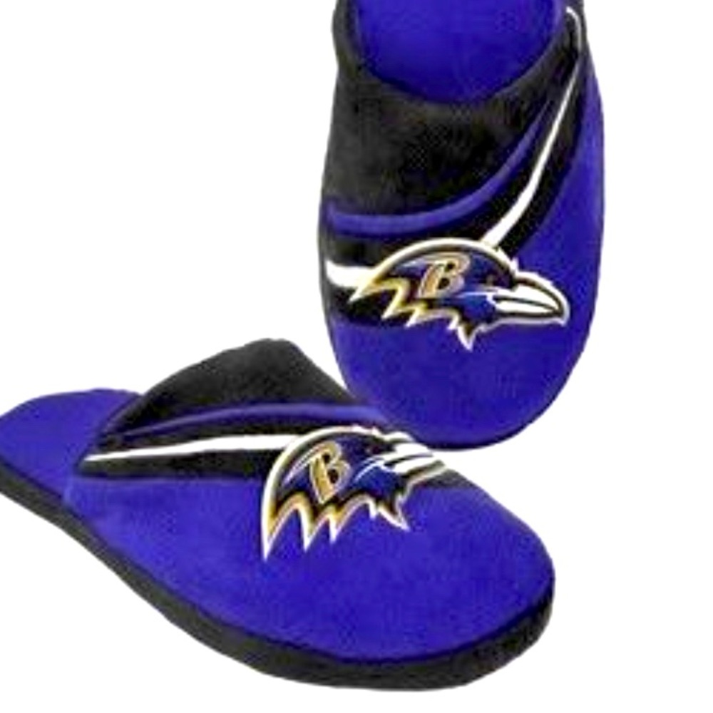 Ravens football slippers. Mens